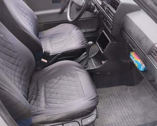 Белый Фольксваген Джетта, объемом двигателя 1.6 л и пробегом 350 тыс. км за 1640 $, фото 4 на Automoto.ua