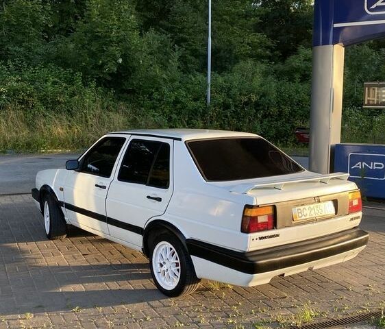 Белый Фольксваген Джетта, объемом двигателя 1.8 л и пробегом 176 тыс. км за 1500 $, фото 5 на Automoto.ua