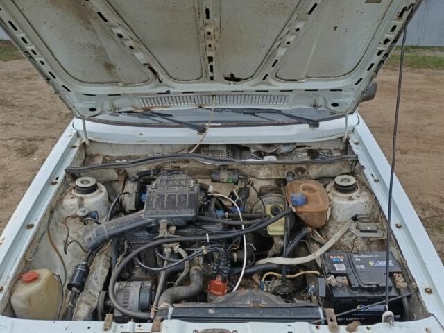 Білий Фольксваген Джетта, об'ємом двигуна 1.8 л та пробігом 200 тис. км за 1000 $, фото 6 на Automoto.ua