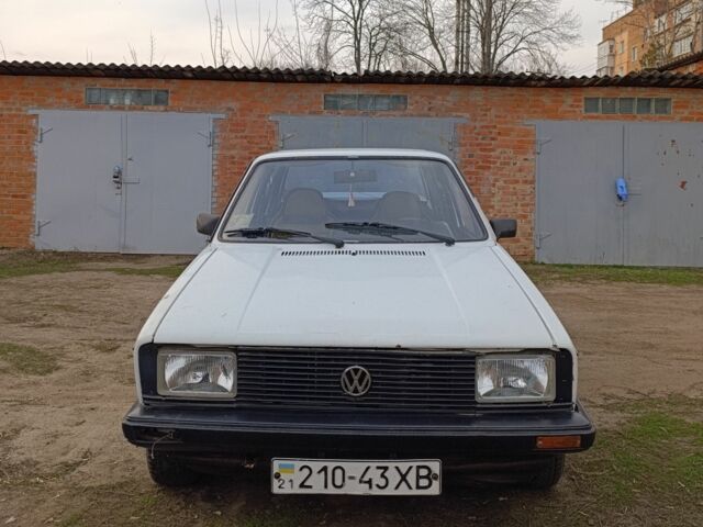 Білий Фольксваген Джетта, об'ємом двигуна 1.8 л та пробігом 200 тис. км за 1000 $, фото 1 на Automoto.ua