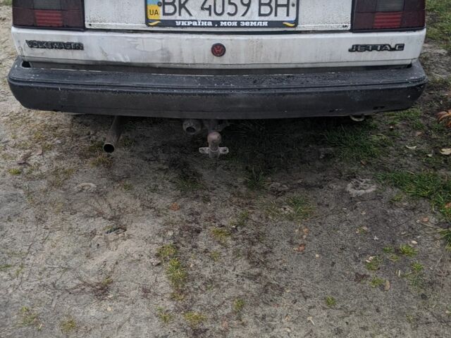 Белый Фольксваген Джетта, объемом двигателя 1.6 л и пробегом 474 тыс. км за 600 $, фото 5 на Automoto.ua