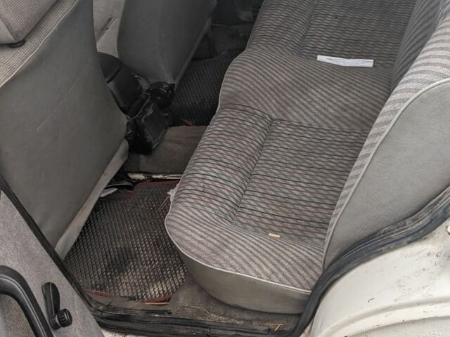 Белый Фольксваген Джетта, объемом двигателя 1.6 л и пробегом 474 тыс. км за 600 $, фото 4 на Automoto.ua