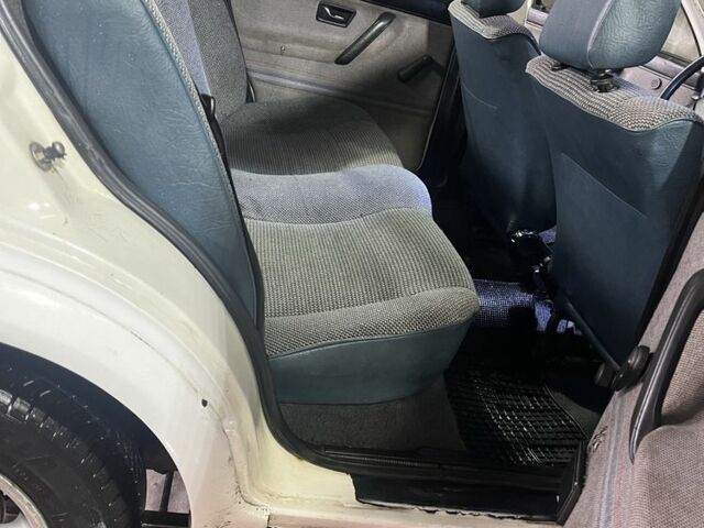 Белый Фольксваген Джетта, объемом двигателя 1.6 л и пробегом 300 тыс. км за 1350 $, фото 6 на Automoto.ua