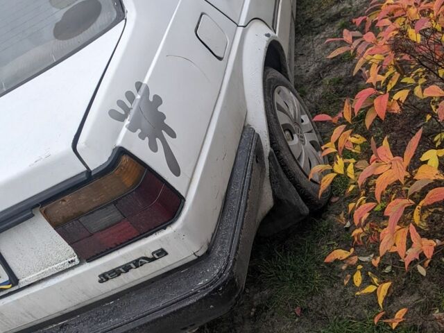 Белый Фольксваген Джетта, объемом двигателя 1.6 л и пробегом 474 тыс. км за 600 $, фото 6 на Automoto.ua