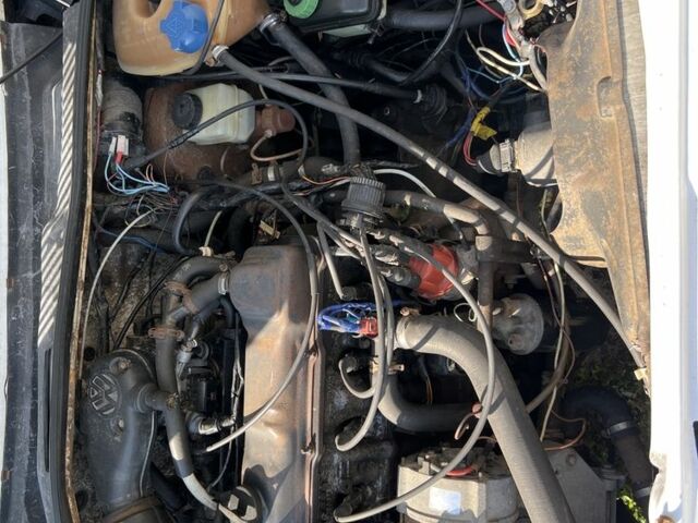 Белый Фольксваген Джетта, объемом двигателя 1.8 л и пробегом 295 тыс. км за 450 $, фото 6 на Automoto.ua