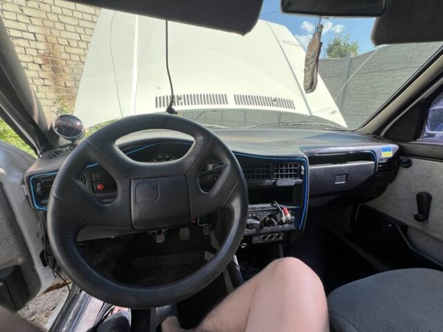 Белый Фольксваген Джетта, объемом двигателя 1.8 л и пробегом 295 тыс. км за 450 $, фото 3 на Automoto.ua