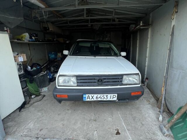 Белый Фольксваген Джетта, объемом двигателя 1.8 л и пробегом 295 тыс. км за 450 $, фото 9 на Automoto.ua