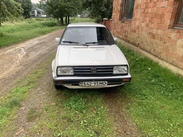 Білий Фольксваген Джетта, об'ємом двигуна 1.6 л та пробігом 330 тис. км за 1300 $, фото 2 на Automoto.ua