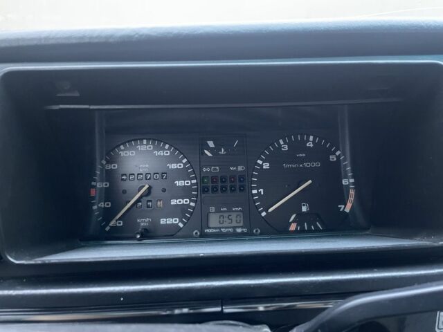 Белый Фольксваген Джетта, объемом двигателя 1.6 л и пробегом 200 тыс. км за 999 $, фото 6 на Automoto.ua