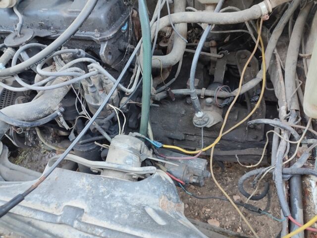 Білий Фольксваген Джетта, об'ємом двигуна 1.6 л та пробігом 215 тис. км за 500 $, фото 7 на Automoto.ua