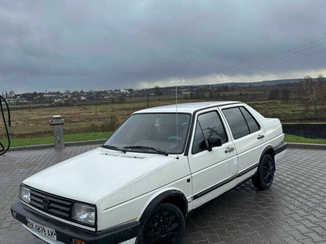 Белый Фольксваген Джетта, объемом двигателя 1.3 л и пробегом 300 тыс. км за 999 $, фото 1 на Automoto.ua