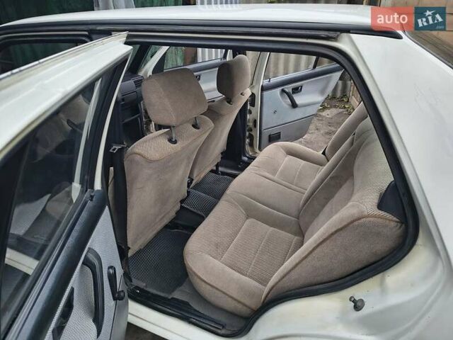 Белый Фольксваген Джетта, объемом двигателя 1.6 л и пробегом 400 тыс. км за 1700 $, фото 20 на Automoto.ua