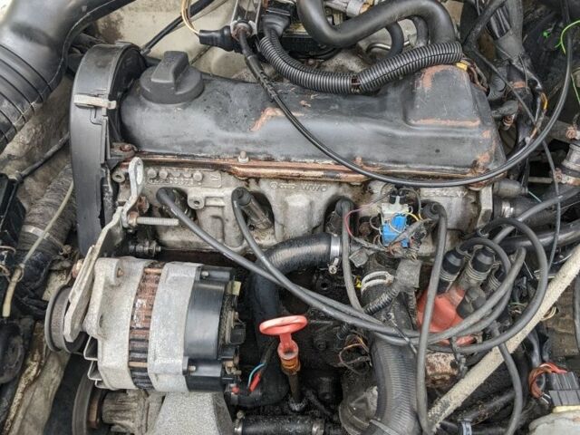 Білий Фольксваген Джетта, об'ємом двигуна 1.8 л та пробігом 300 тис. км за 1300 $, фото 7 на Automoto.ua