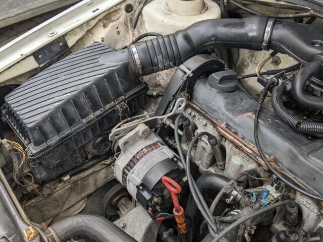 Білий Фольксваген Джетта, об'ємом двигуна 1.8 л та пробігом 300 тис. км за 1300 $, фото 8 на Automoto.ua