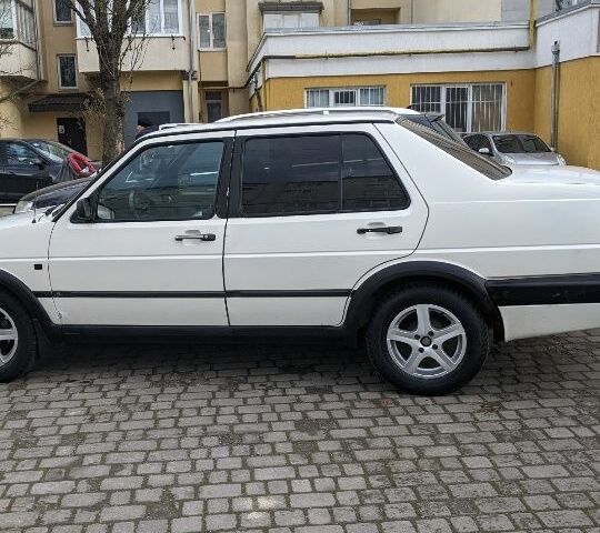 Білий Фольксваген Джетта, об'ємом двигуна 1.8 л та пробігом 300 тис. км за 1300 $, фото 3 на Automoto.ua