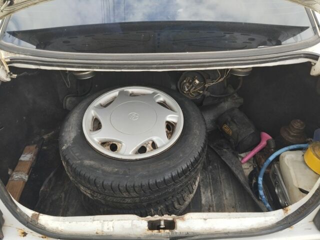 Белый Фольксваген Джетта, объемом двигателя 1.8 л и пробегом 300 тыс. км за 714 $, фото 6 на Automoto.ua