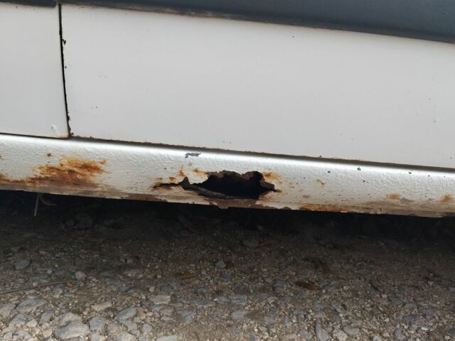 Белый Фольксваген Джетта, объемом двигателя 1.8 л и пробегом 300 тыс. км за 714 $, фото 2 на Automoto.ua