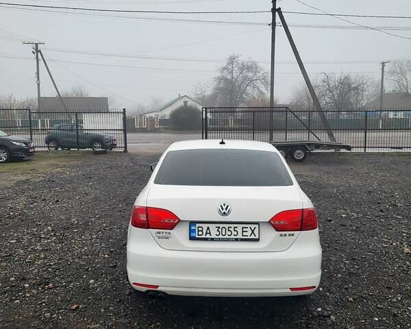 Білий Фольксваген Джетта, об'ємом двигуна 2.48 л та пробігом 120 тис. км за 8500 $, фото 4 на Automoto.ua
