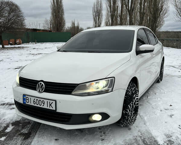 Белый Фольксваген Джетта, объемом двигателя 1.39 л и пробегом 211 тыс. км за 8100 $, фото 5 на Automoto.ua
