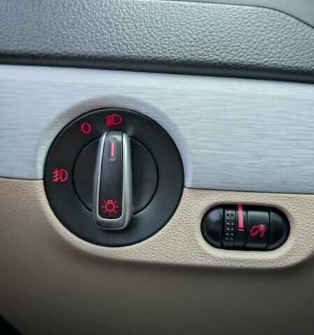 Белый Фольксваген Джетта, объемом двигателя 2.47 л и пробегом 197 тыс. км за 7999 $, фото 21 на Automoto.ua