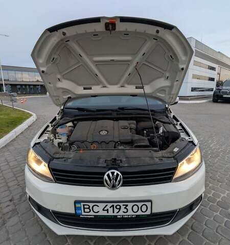 Белый Фольксваген Джетта, объемом двигателя 2.47 л и пробегом 197 тыс. км за 7999 $, фото 26 на Automoto.ua