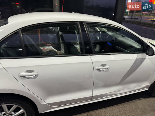 Білий Фольксваген Джетта, об'ємом двигуна 1.4 л та пробігом 150 тис. км за 8500 $, фото 13 на Automoto.ua