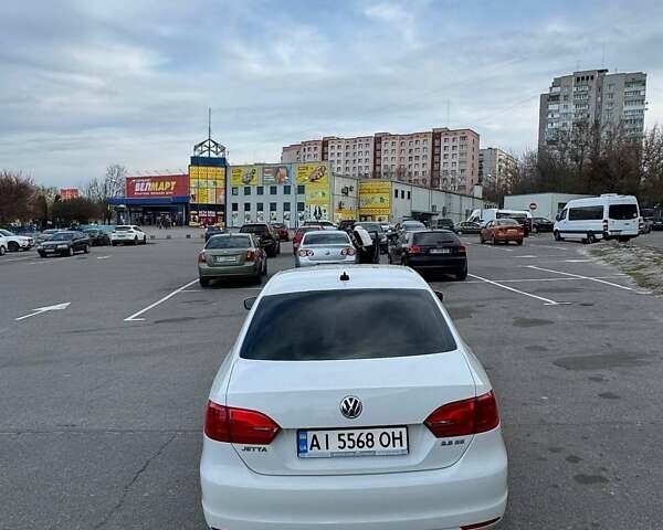 Белый Фольксваген Джетта, объемом двигателя 2.48 л и пробегом 241 тыс. км за 8700 $, фото 3 на Automoto.ua