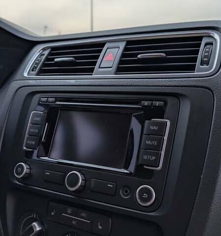 Белый Фольксваген Джетта, объемом двигателя 2.47 л и пробегом 197 тыс. км за 7999 $, фото 10 на Automoto.ua