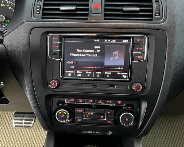 Белый Фольксваген Джетта, объемом двигателя 1.39 л и пробегом 211 тыс. км за 8100 $, фото 22 на Automoto.ua