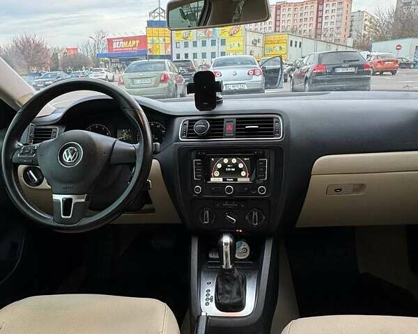 Белый Фольксваген Джетта, объемом двигателя 2.48 л и пробегом 241 тыс. км за 8700 $, фото 7 на Automoto.ua