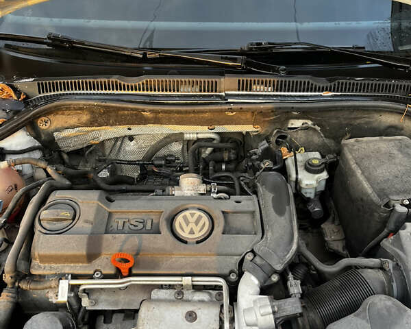 Білий Фольксваген Джетта, об'ємом двигуна 1.39 л та пробігом 205 тис. км за 7500 $, фото 6 на Automoto.ua