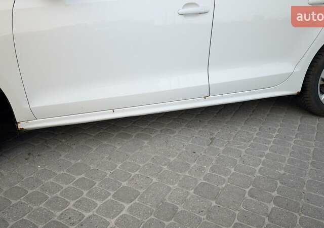 Белый Фольксваген Джетта, объемом двигателя 2.47 л и пробегом 197 тыс. км за 7999 $, фото 3 на Automoto.ua