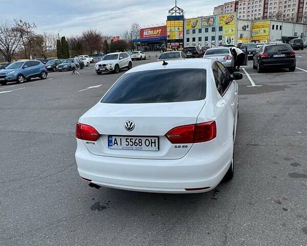Белый Фольксваген Джетта, объемом двигателя 2.48 л и пробегом 241 тыс. км за 8700 $, фото 10 на Automoto.ua