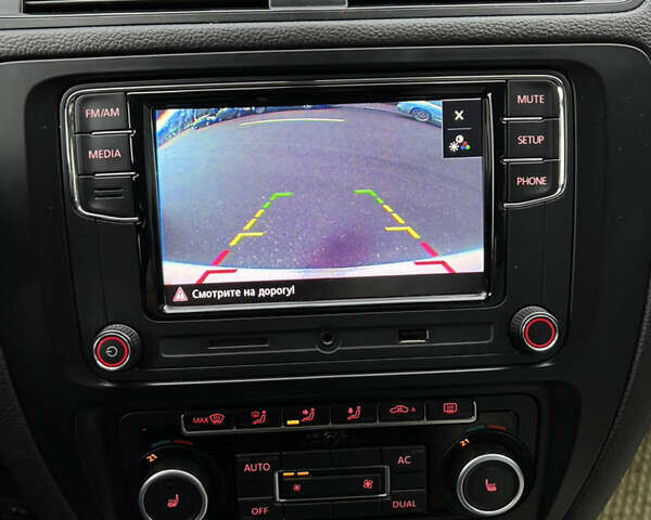 Белый Фольксваген Джетта, объемом двигателя 1.39 л и пробегом 211 тыс. км за 8100 $, фото 23 на Automoto.ua