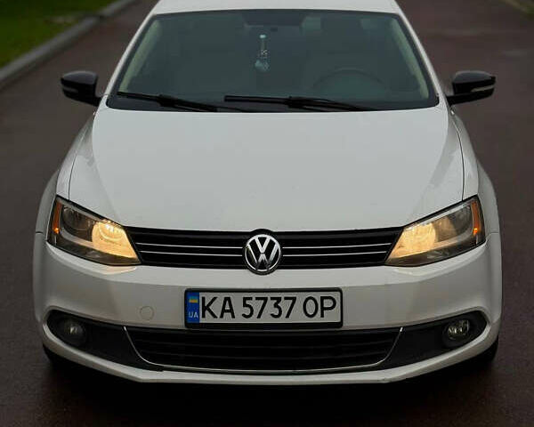 Белый Фольксваген Джетта, объемом двигателя 1.97 л и пробегом 285 тыс. км за 8500 $, фото 6 на Automoto.ua