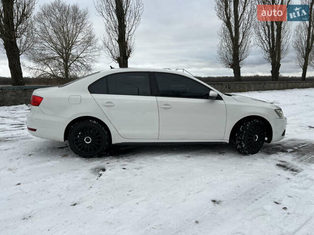 Белый Фольксваген Джетта, объемом двигателя 1.39 л и пробегом 211 тыс. км за 8100 $, фото 14 на Automoto.ua