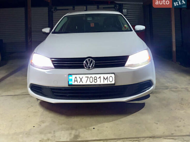 Белый Фольксваген Джетта, объемом двигателя 2.5 л и пробегом 225 тыс. км за 7500 $, фото 12 на Automoto.ua