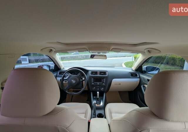 Белый Фольксваген Джетта, объемом двигателя 2.47 л и пробегом 197 тыс. км за 7999 $, фото 9 на Automoto.ua