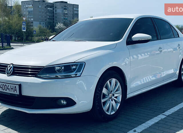 Білий Фольксваген Джетта, об'ємом двигуна 1.6 л та пробігом 300 тис. км за 7500 $, фото 2 на Automoto.ua
