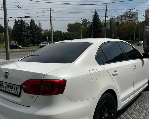 Белый Фольксваген Джетта, объемом двигателя 1.4 л и пробегом 205 тыс. км за 6700 $, фото 5 на Automoto.ua