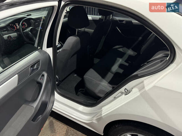 Білий Фольксваген Джетта, об'ємом двигуна 1.4 л та пробігом 150 тис. км за 8500 $, фото 12 на Automoto.ua