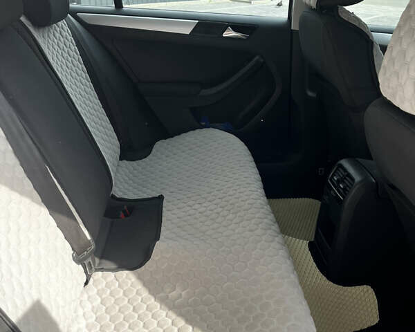 Белый Фольксваген Джетта, объемом двигателя 1.4 л и пробегом 205 тыс. км за 6700 $, фото 6 на Automoto.ua