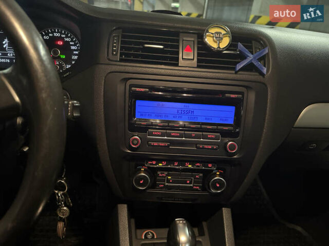 Білий Фольксваген Джетта, об'ємом двигуна 1.4 л та пробігом 150 тис. км за 8500 $, фото 8 на Automoto.ua