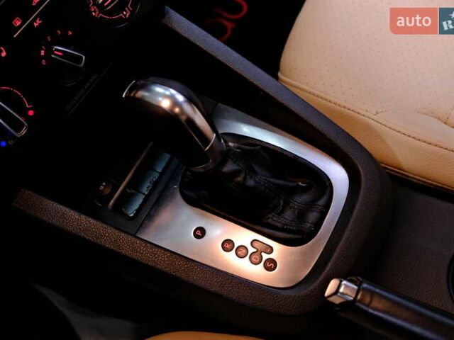 Білий Фольксваген Джетта, об'ємом двигуна 2.5 л та пробігом 168 тис. км за 8900 $, фото 19 на Automoto.ua