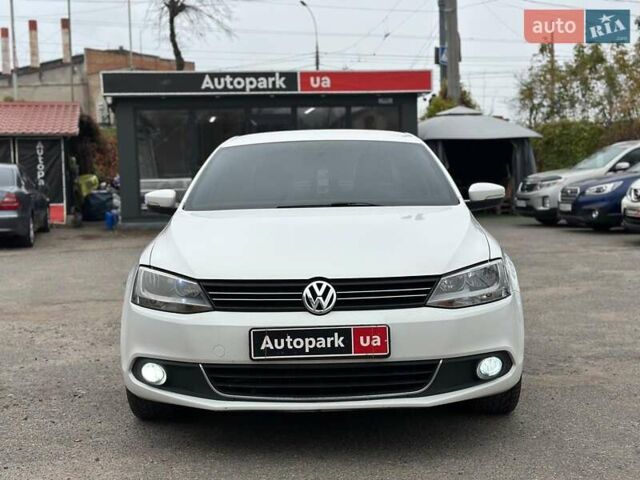 Белый Фольксваген Джетта, объемом двигателя 2.5 л и пробегом 265 тыс. км за 8590 $, фото 1 на Automoto.ua
