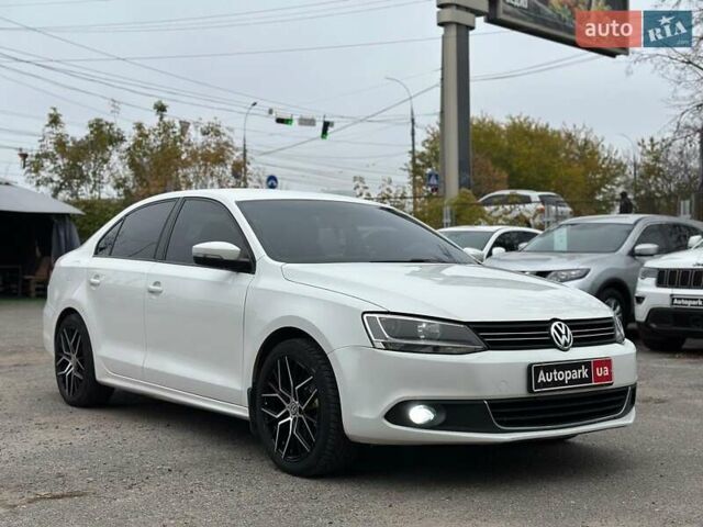 Белый Фольксваген Джетта, объемом двигателя 2.5 л и пробегом 265 тыс. км за 8590 $, фото 2 на Automoto.ua