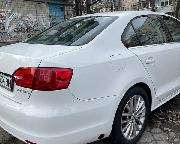 Білий Фольксваген Джетта, об'ємом двигуна 2.47 л та пробігом 234 тис. км за 9400 $, фото 3 на Automoto.ua