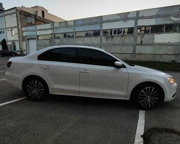 Білий Фольксваген Джетта, об'ємом двигуна 2 л та пробігом 280 тис. км за 8999 $, фото 3 на Automoto.ua