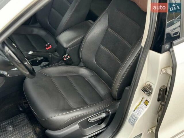 Белый Фольксваген Джетта, объемом двигателя 2.5 л и пробегом 265 тыс. км за 8590 $, фото 24 на Automoto.ua