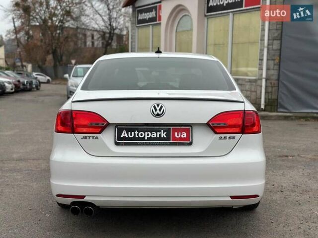Белый Фольксваген Джетта, объемом двигателя 2.5 л и пробегом 265 тыс. км за 8590 $, фото 6 на Automoto.ua